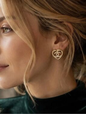 CHANEL Heart Stud Earrings